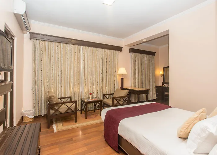 Hotel Marshyangdi 3*
